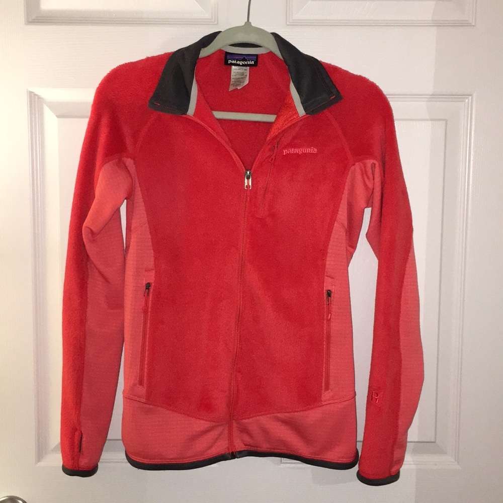 Women's fitted Patagonia jacket